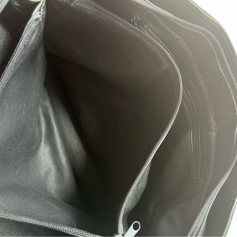 Bossino‎ Black Leather Bag